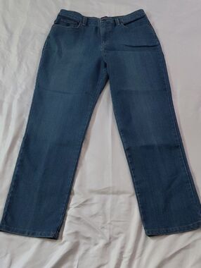 Gloria Vanderbilt Amanda Medium Wash Denim Jeans Size 12